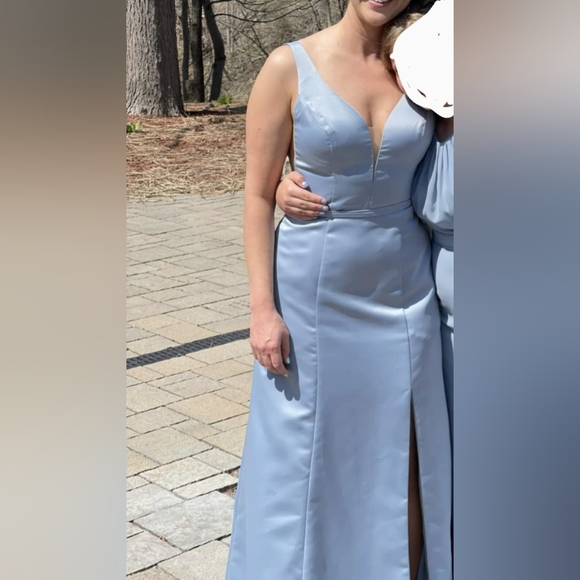 Blue satin a-line gown - Picture 2 of 6